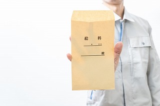 著しく低い労務費の禁止